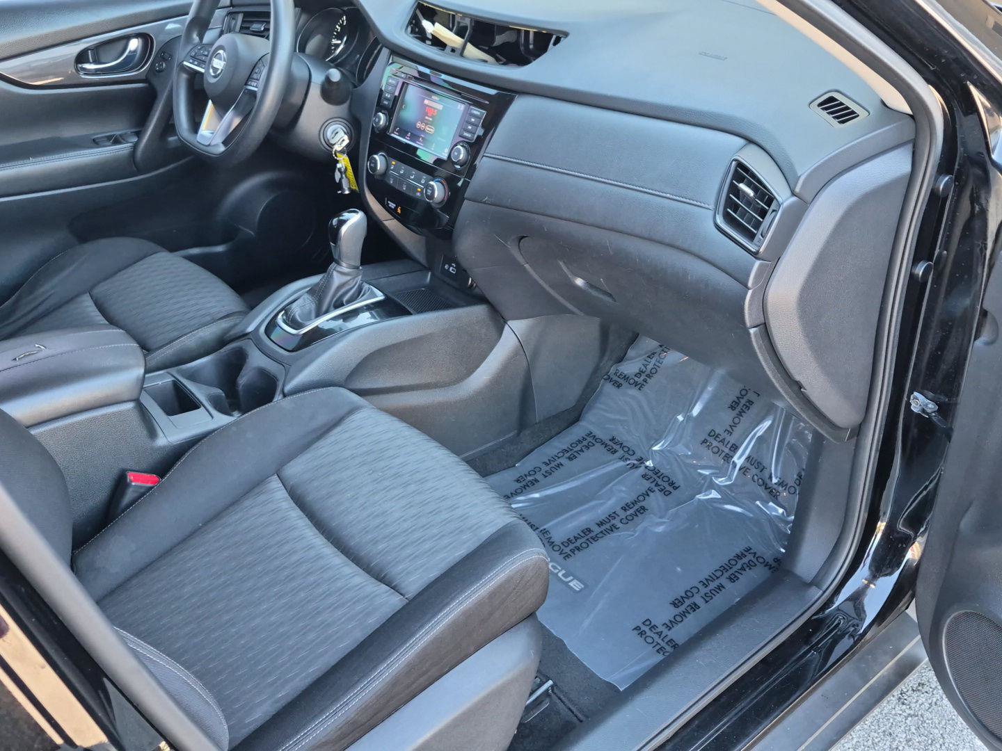 Used 2018 Nissan Rogue S FWD image 28