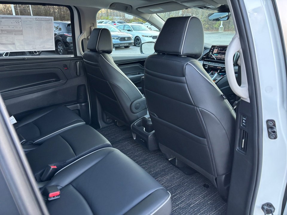New 2026 Honda Odyssey Touring image 29