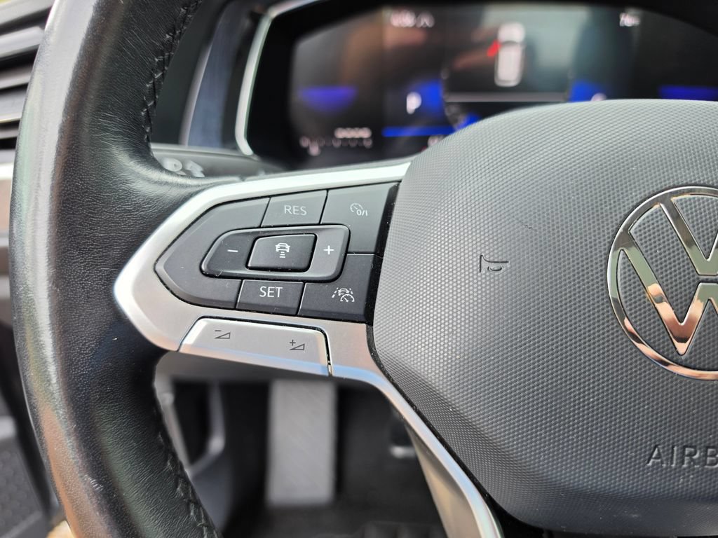 Used 2024 Volkswagen Jetta SE FWD image 28