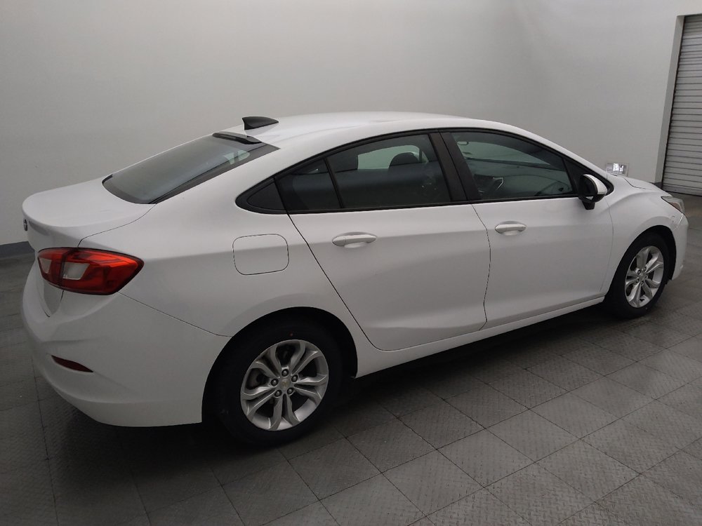 Used 2019 Chevrolet Cruze LS w/ LS Convenience Package FWD image 10