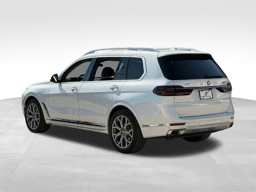 Used 2026 BMW X7 xDrive40i AWD/4WD image 7