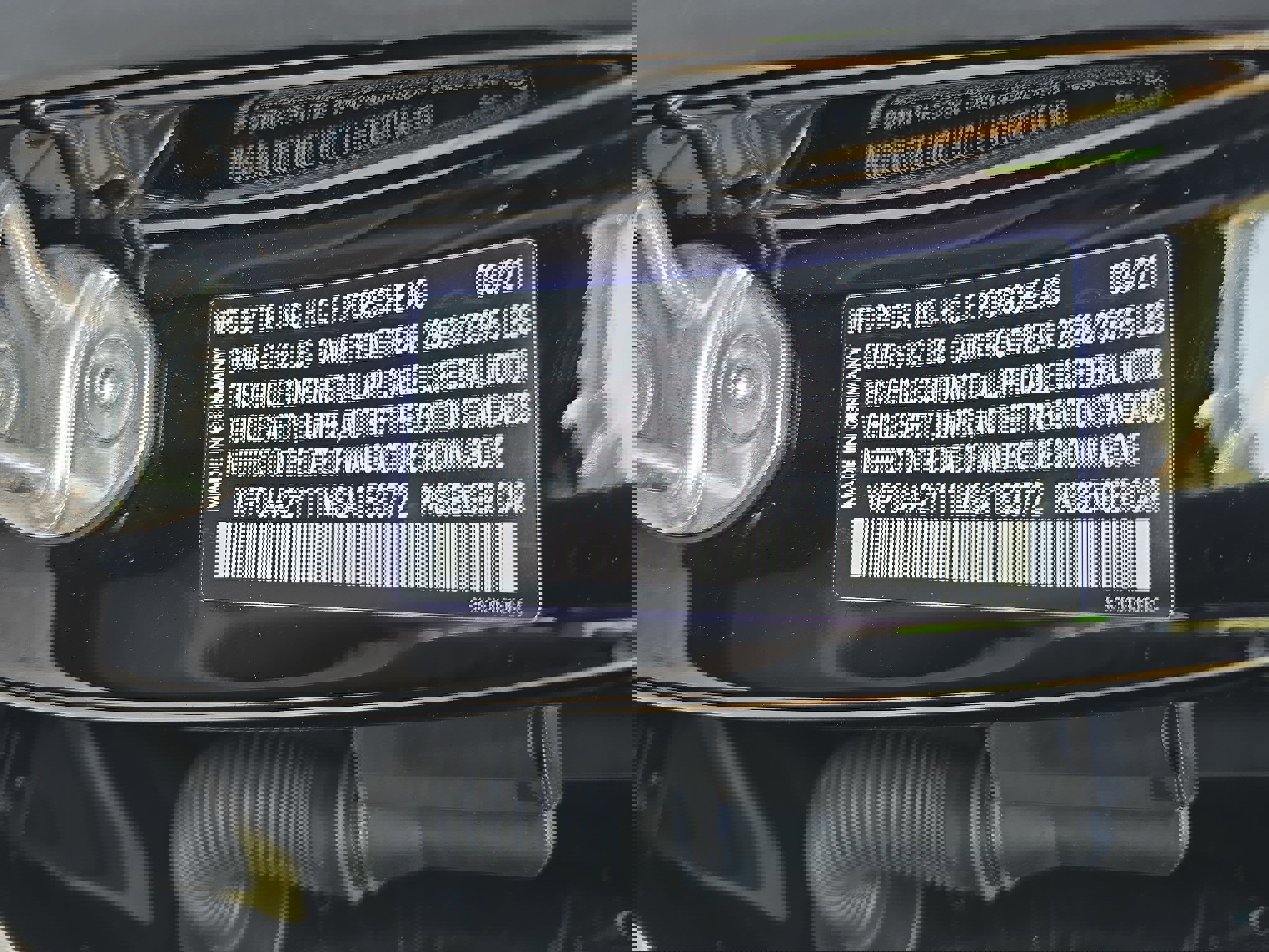 Used 2021 Porsche Taycan image 35