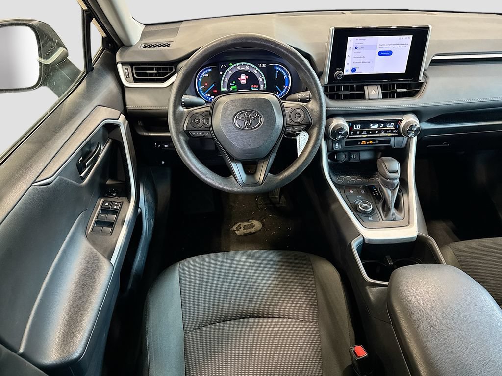 Used 2025 Toyota RAV4 LE AWD/4WD image 22