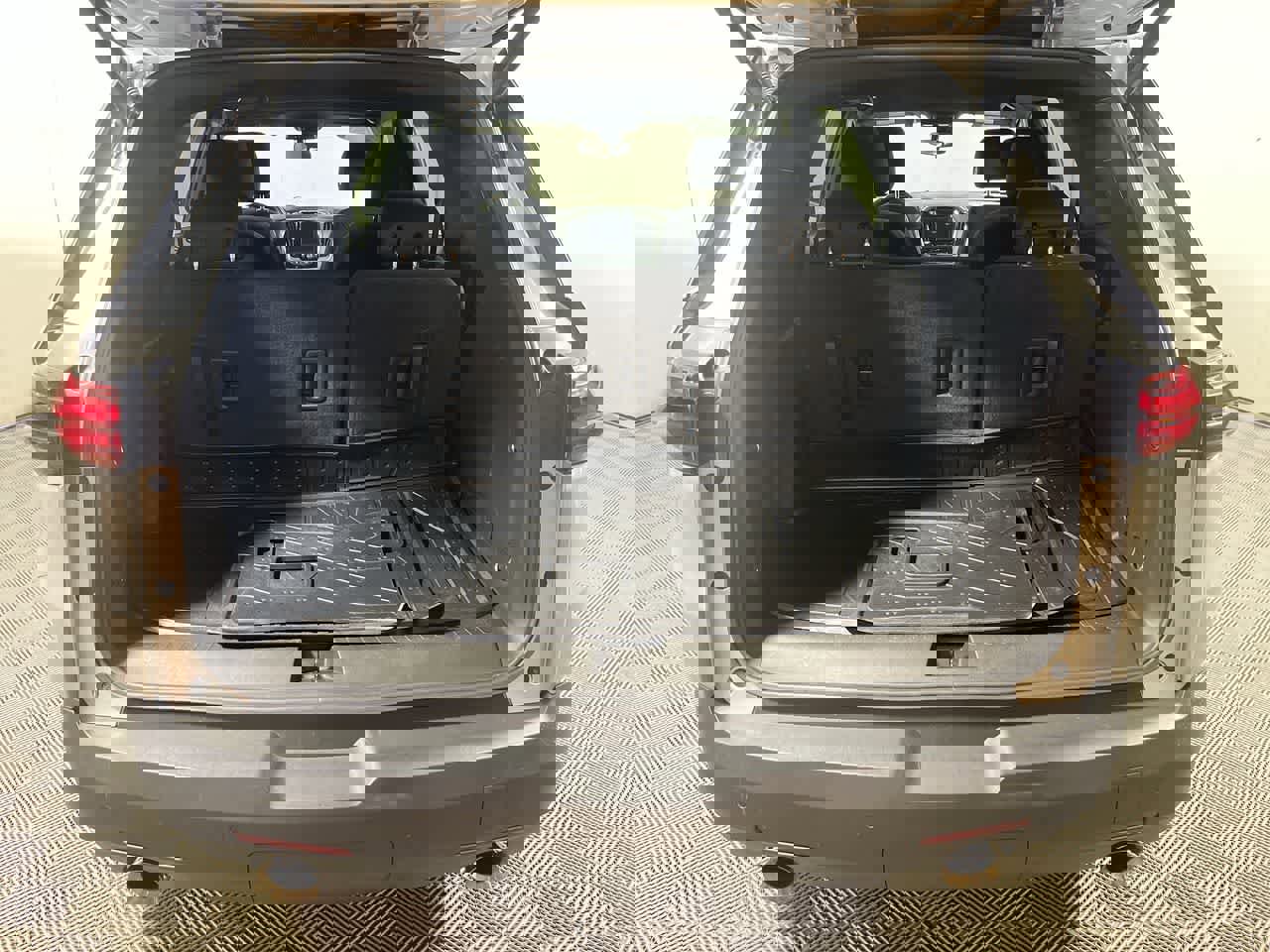 Used 2022 Chevrolet Traverse LT image 28