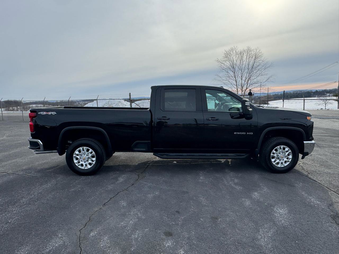 Used 2024 Chevrolet Silverado 2500 LT w/ All Star Edition image 5
