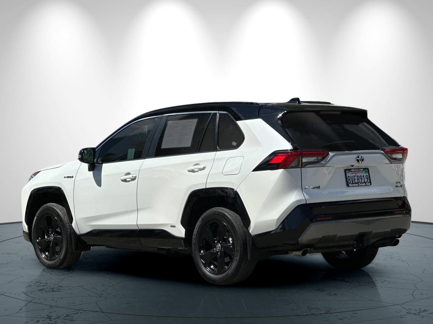 Used 2021 Toyota RAV4 XSE w/ XSE Grade Weather Package AWD/4WD image 6