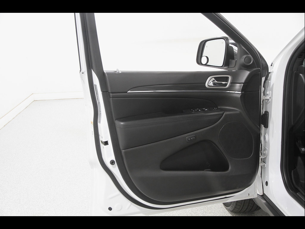 Used 2021 Jeep Grand Cherokee Limited AWD/4WD image 4