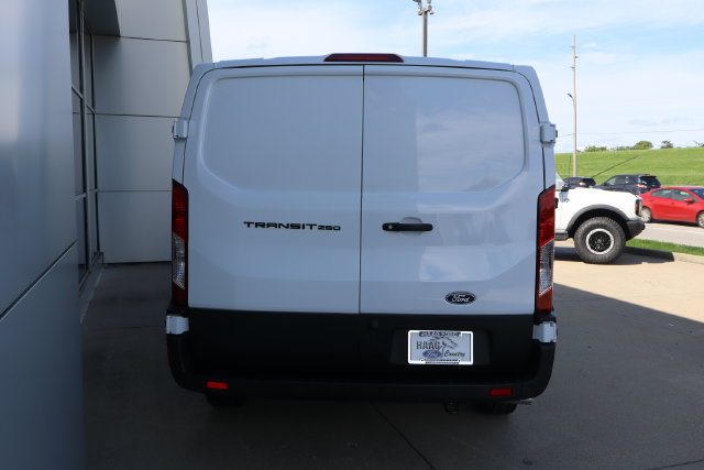 New 2026 Ford Transit 250 Low Roof RWD image 4