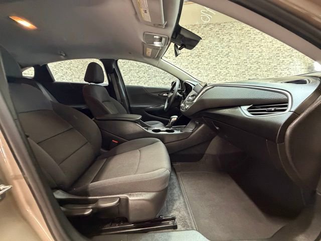Used 2024 Chevrolet Malibu RS FWD image 9