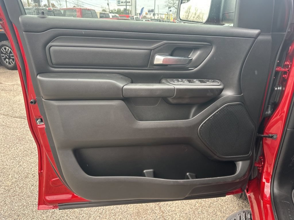 New 2026 RAM 1500 Express AWD/4WD image 11