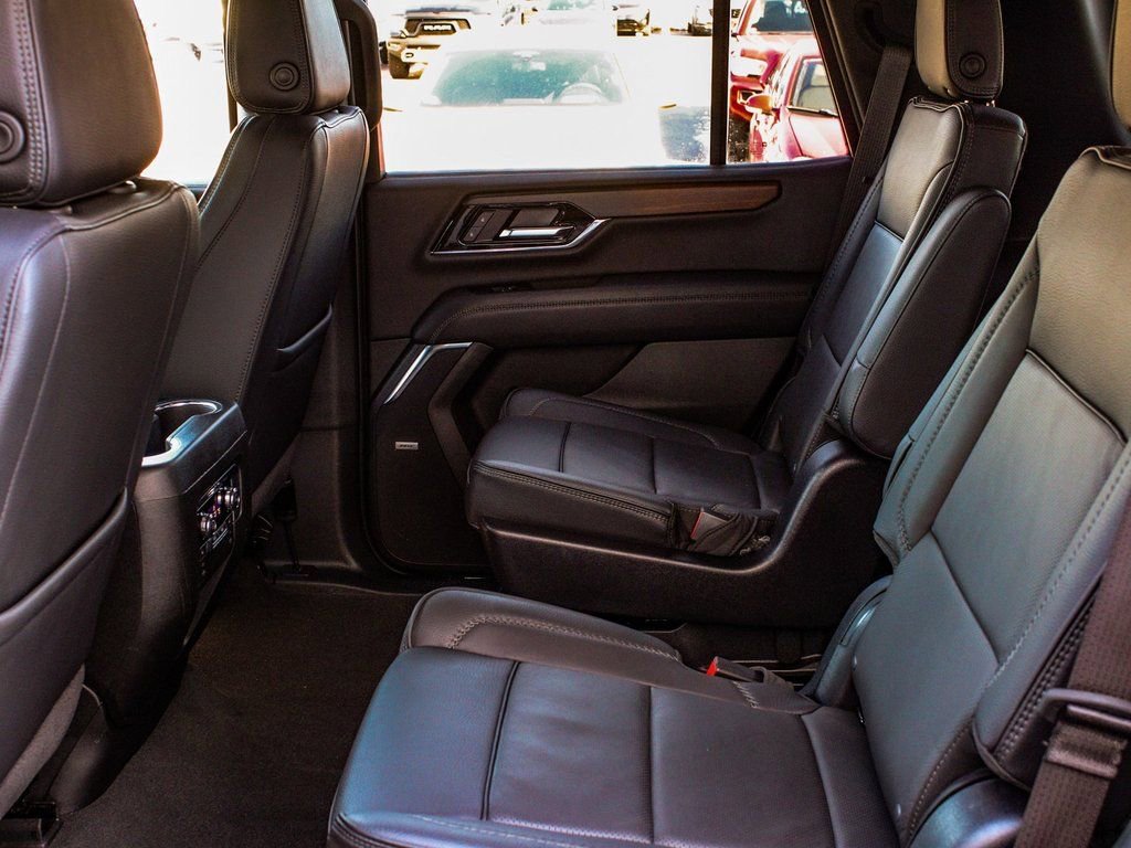Used 2025 GMC Yukon Denali image 35