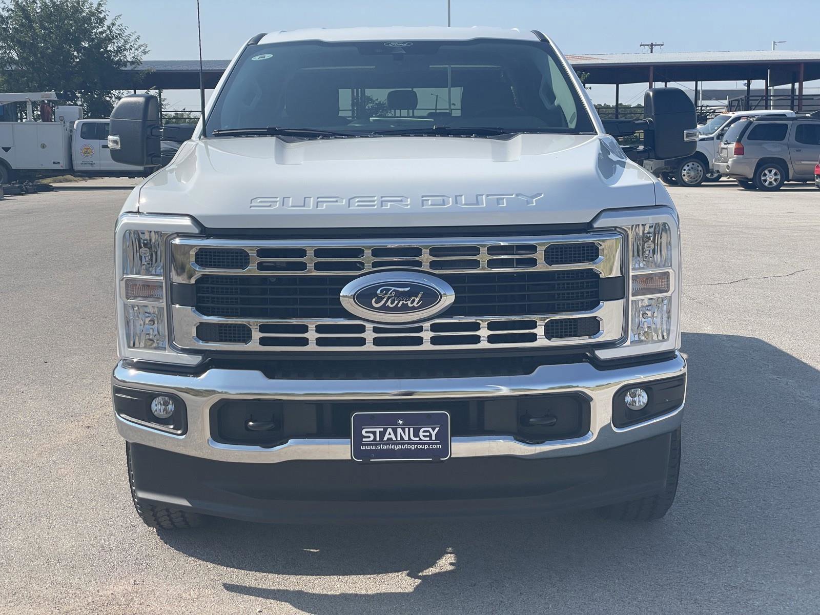 New 2026 Ford F250 XLT image 2