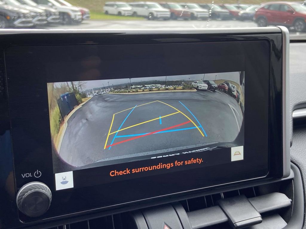 Used 2025 Toyota RAV4 XLE image 27