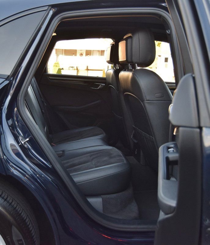 Used 2020 Porsche Macan image 31