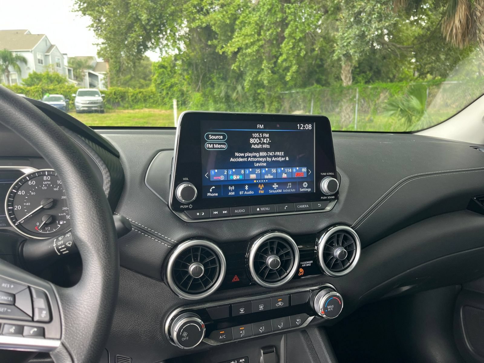 Used 2025 Nissan Sentra SV FWD image 16