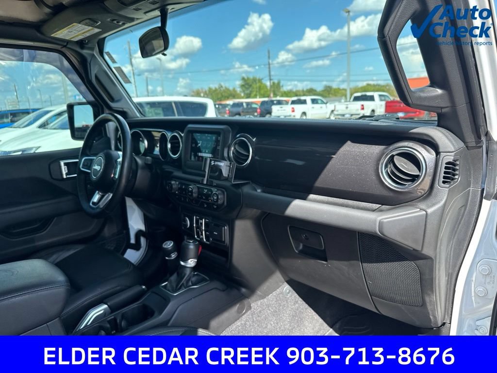 Used 2021 Jeep Wrangler Unlimited Sahara AWD/4WD image 25