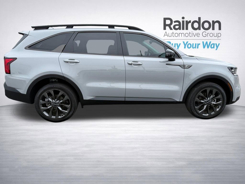 Certified 2023 Kia Sorento SX Prestige AWD/4WD image 9