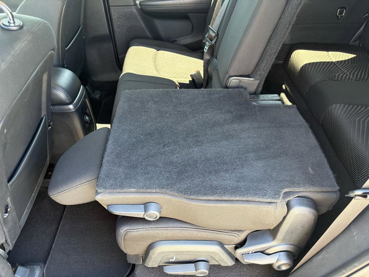 Used 2020 Dodge Journey SE w/ SE Popular Equipment Group FWD image 33