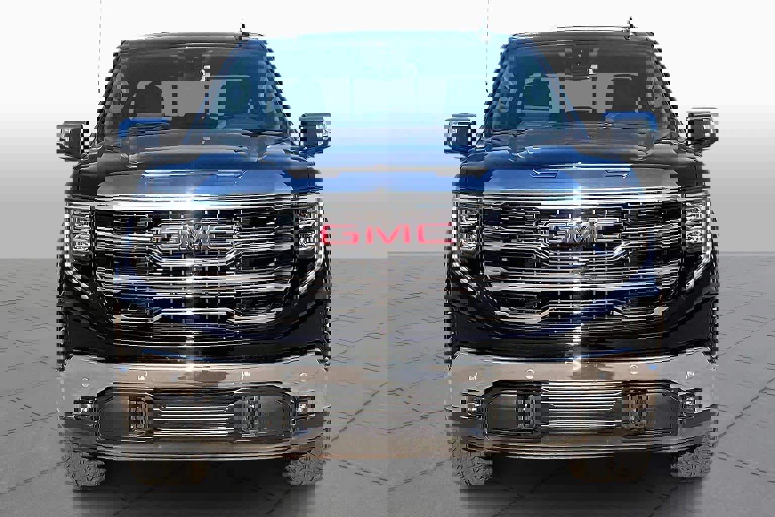 Certified 2025 GMC Sierra 1500 SLT w/ SLT Premium Plus Package image 4