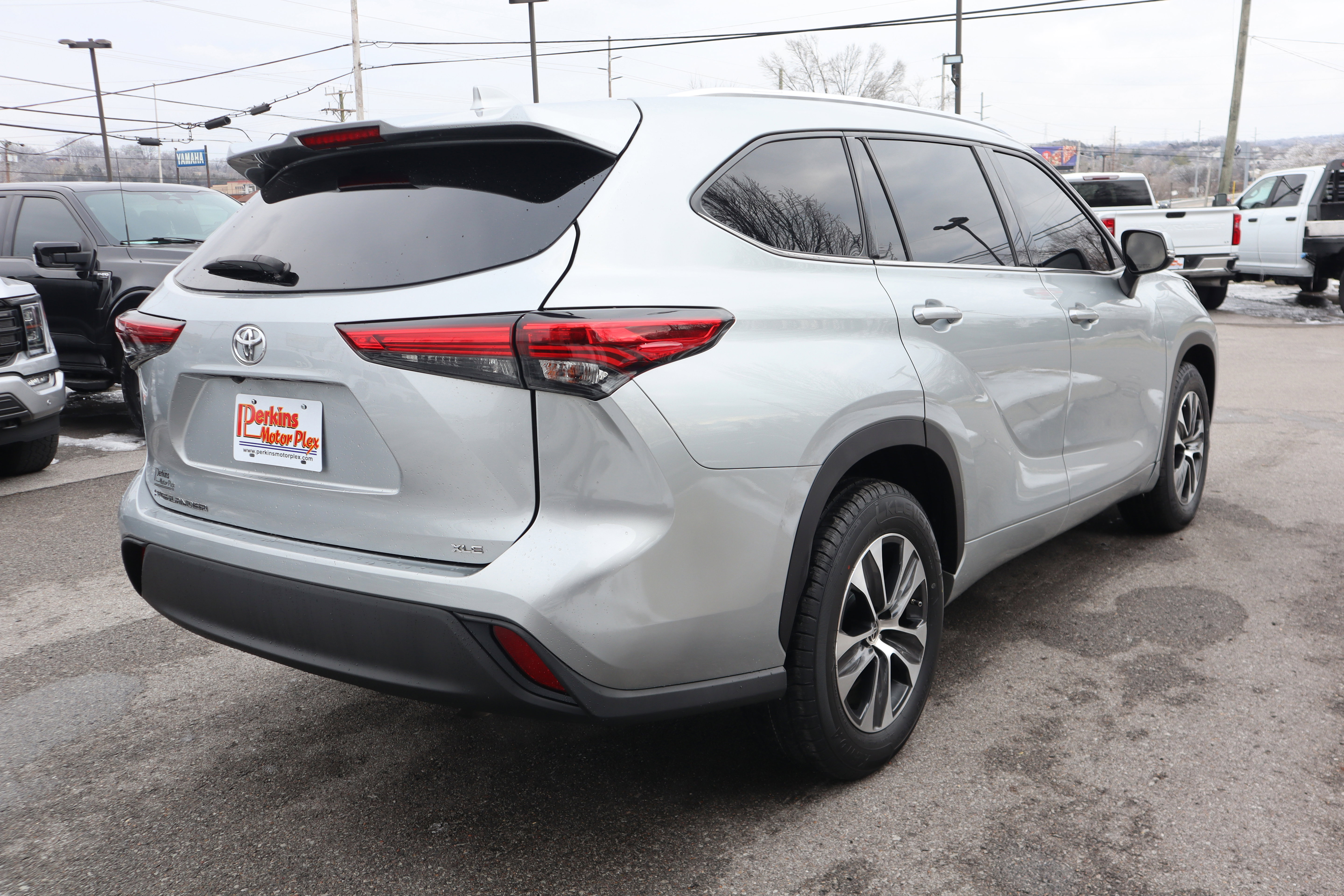 Used 2021 Toyota Highlander XLE image 7