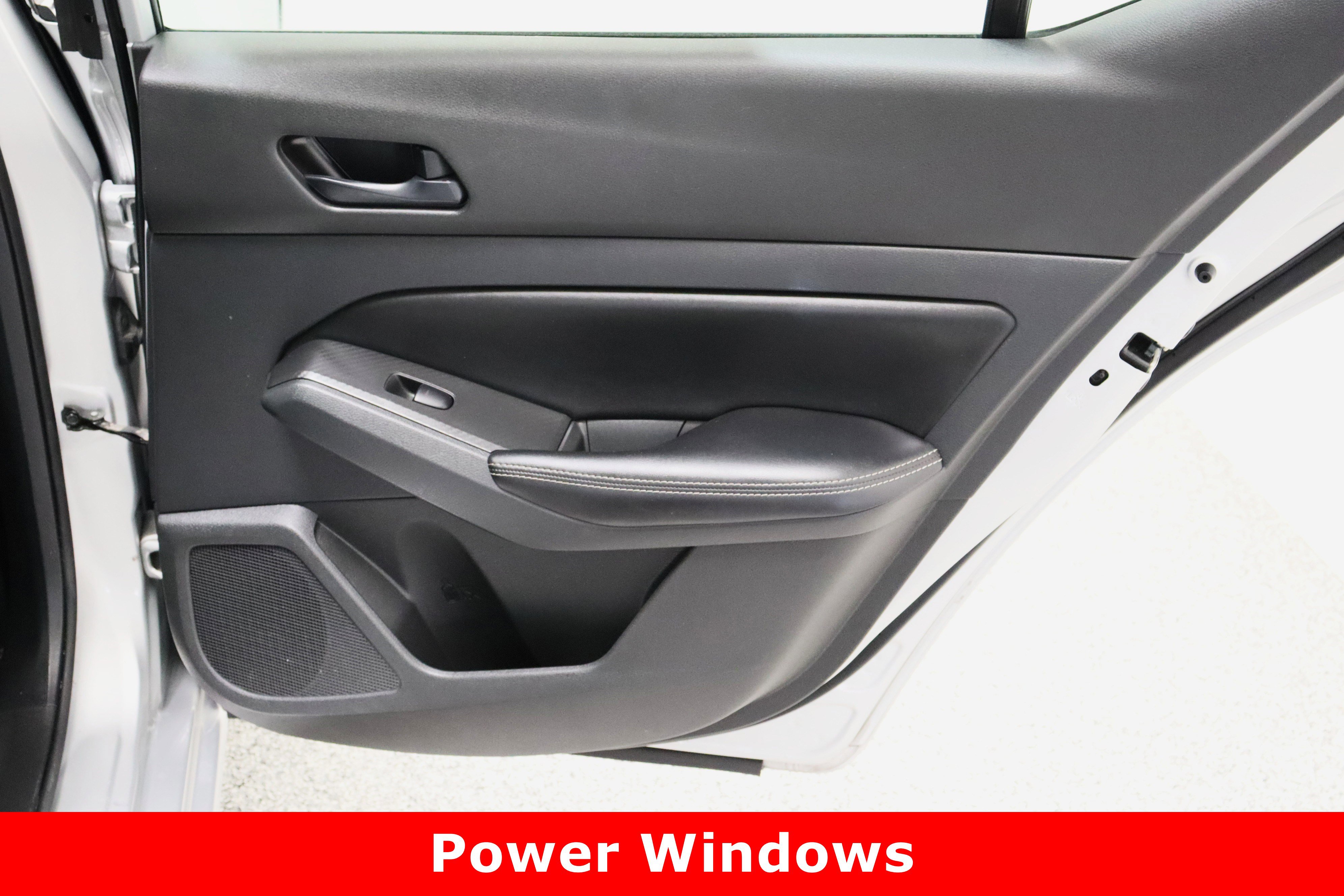 Used 2024 Nissan Altima 2.5 SV image 32