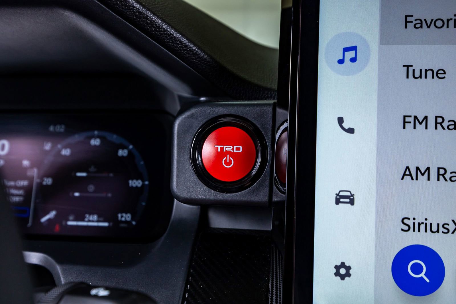 Used 2025 Toyota Tacoma TRD Pro AWD/4WD image 23