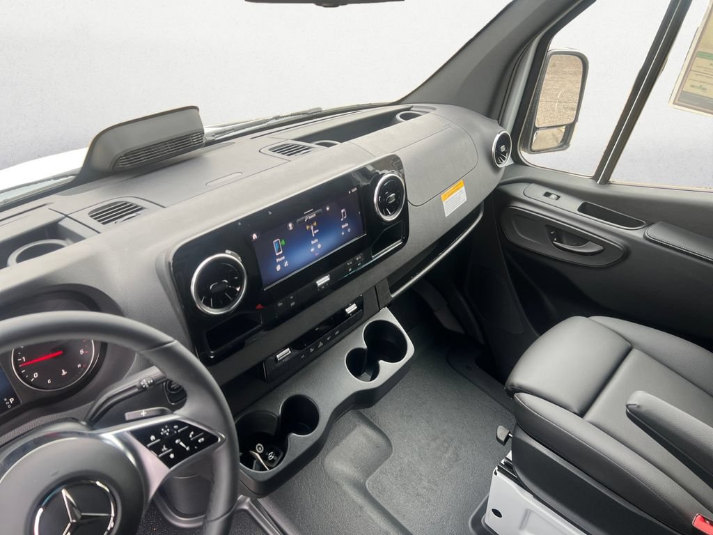 New 2026 Mercedes-Benz Sprinter 2500 image 10