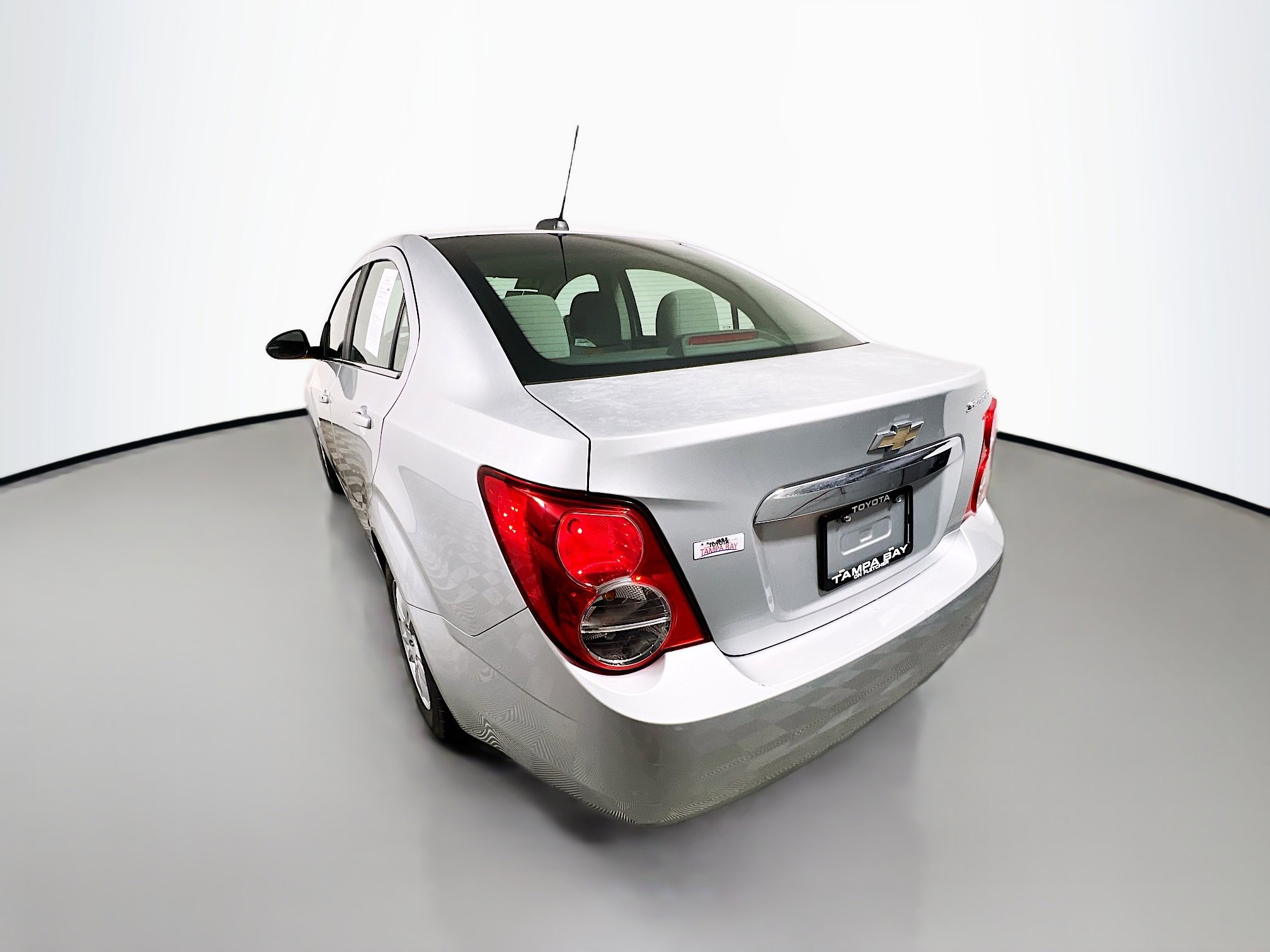 Used 2016 Chevrolet Sonic LT image 8