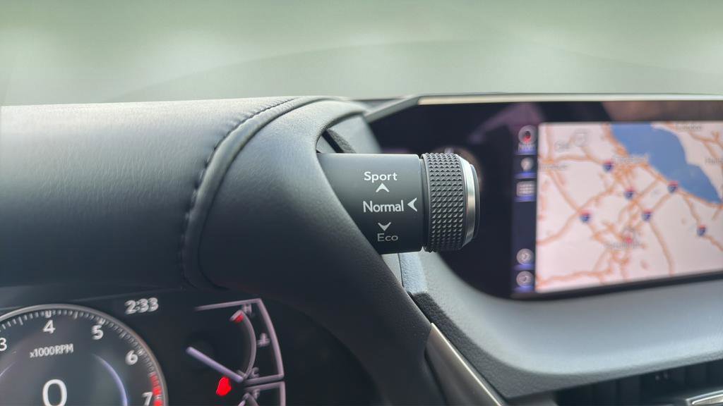 Used 2019 Lexus ES 350 Luxury w/ Accessory Package 2 image 22