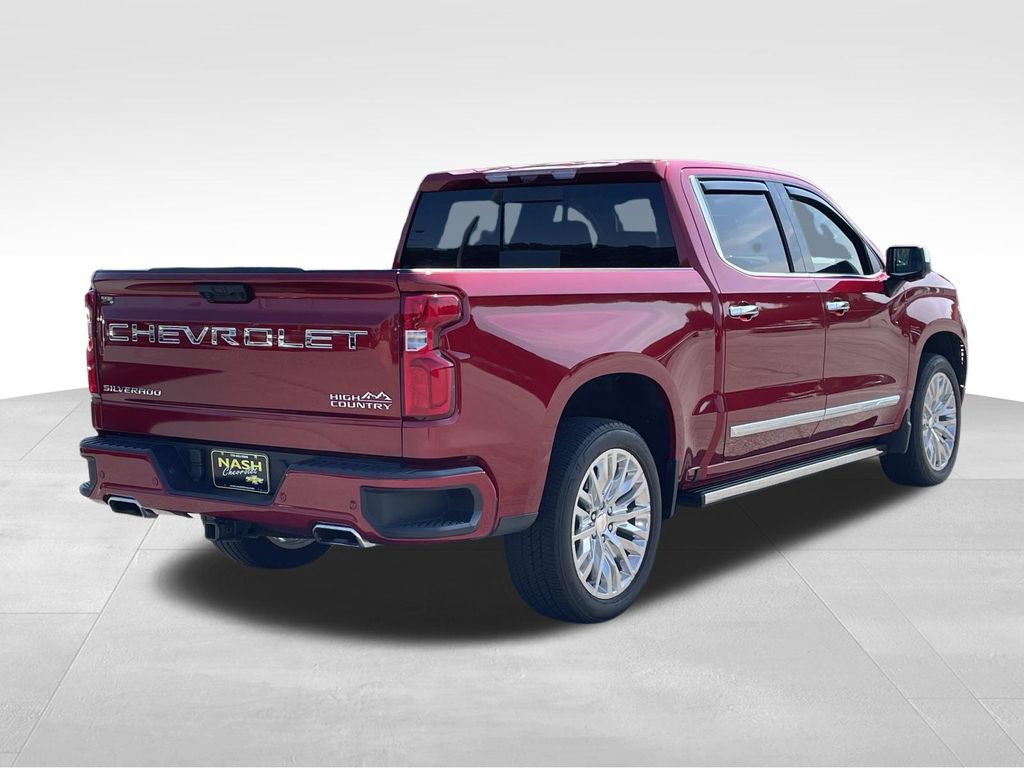 Used 2024 Chevrolet Silverado 1500 High Country w/ High Country Premium Package AWD/4WD video 3