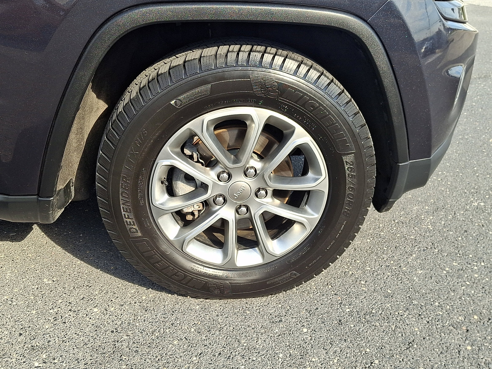 Used 2015 Jeep Grand Cherokee Limited AWD/4WD image 8