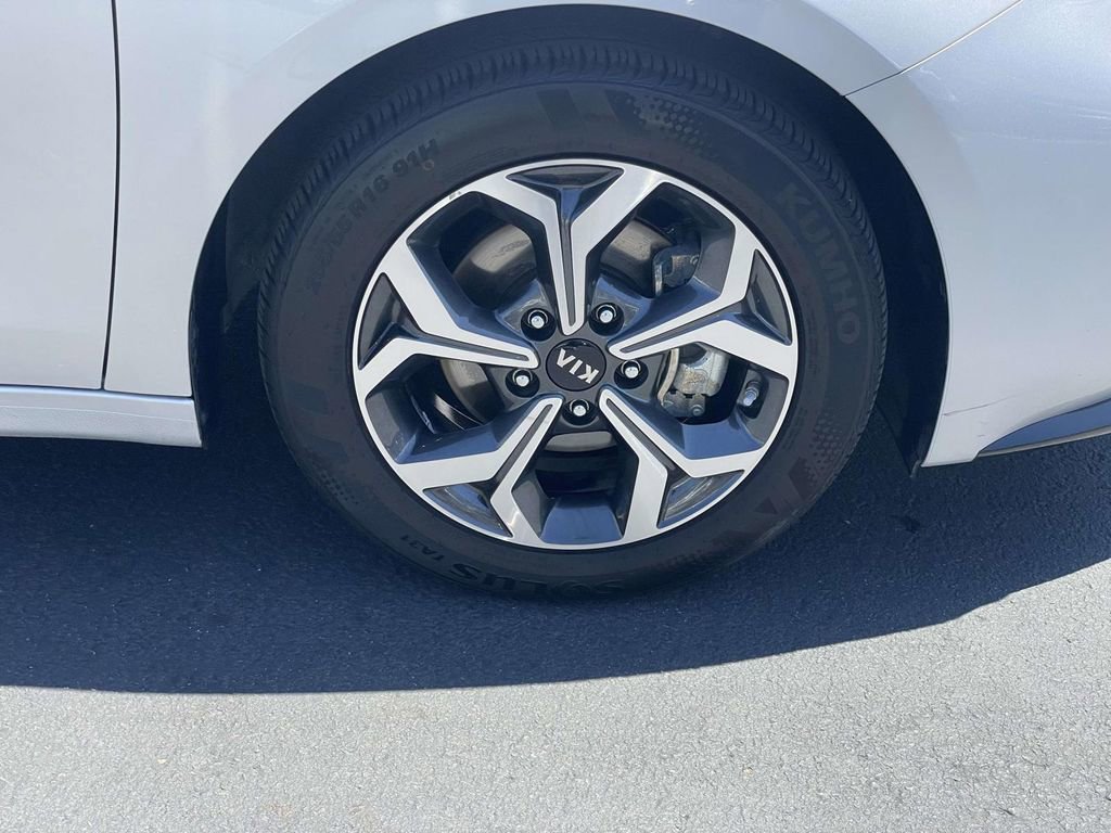 Used 2021 Kia Forte LXS FWD image 23