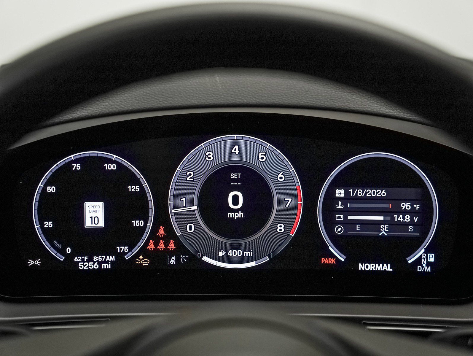 Used 2025 Porsche Cayenne Coupe image 17