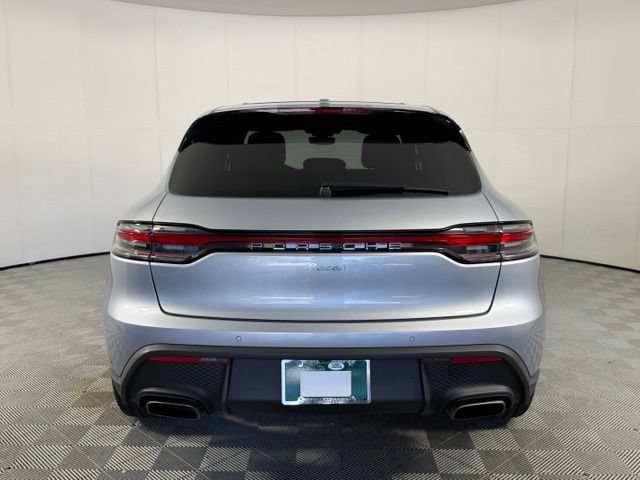 Used 2025 Porsche Macan AWD/4WD image 8