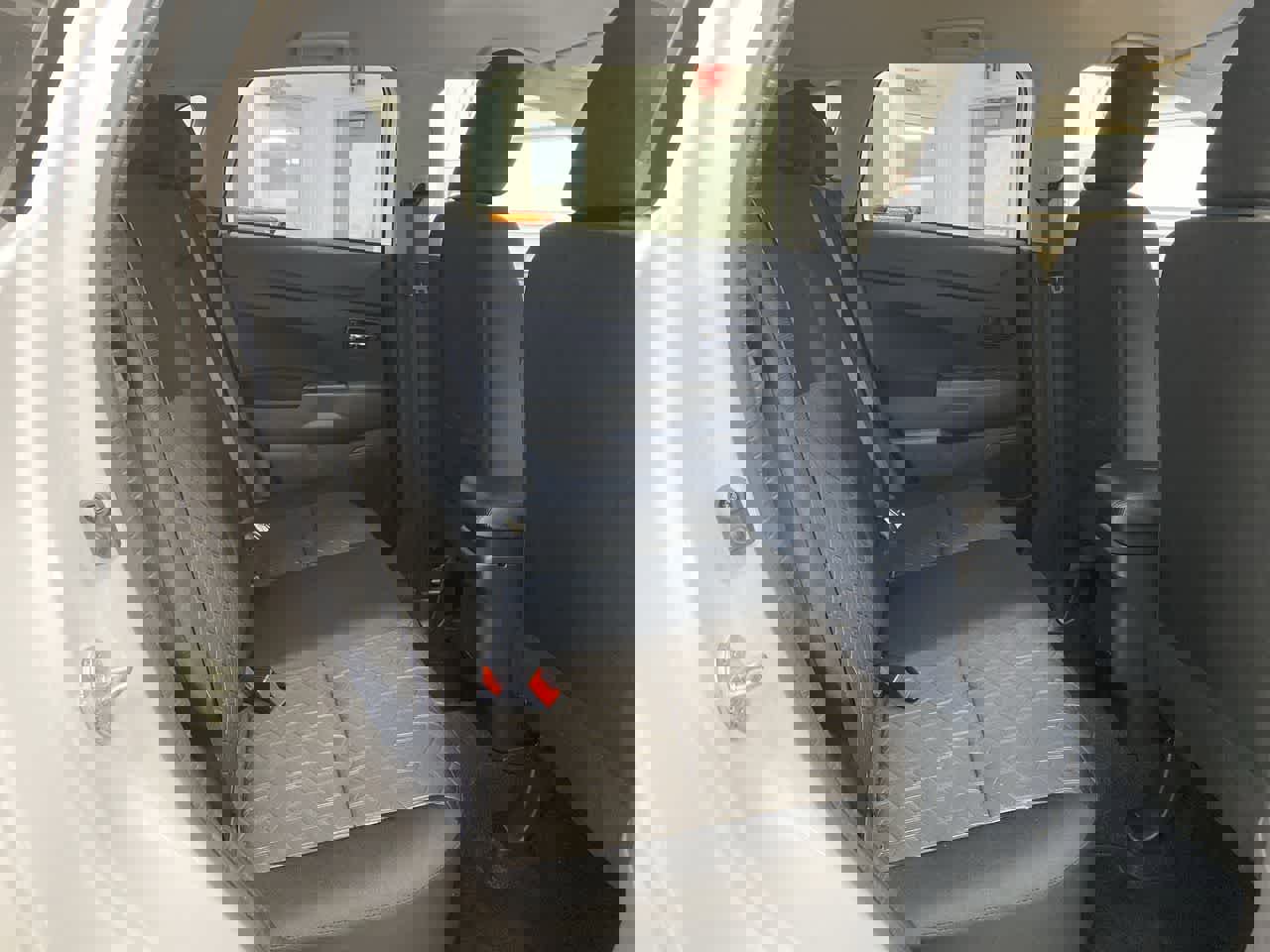 Used 2025 Mitsubishi Outlander Sport ES image 18