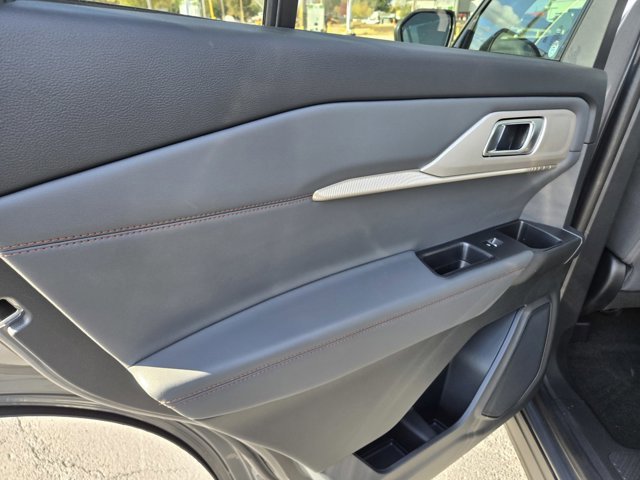 New 2026 Ford Explorer Active image 30