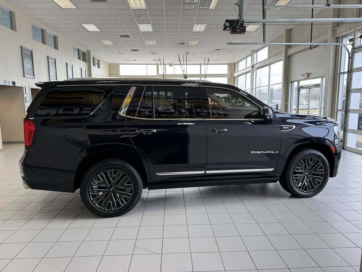 Used 2023 GMC Yukon Denali AWD/4WD image 6