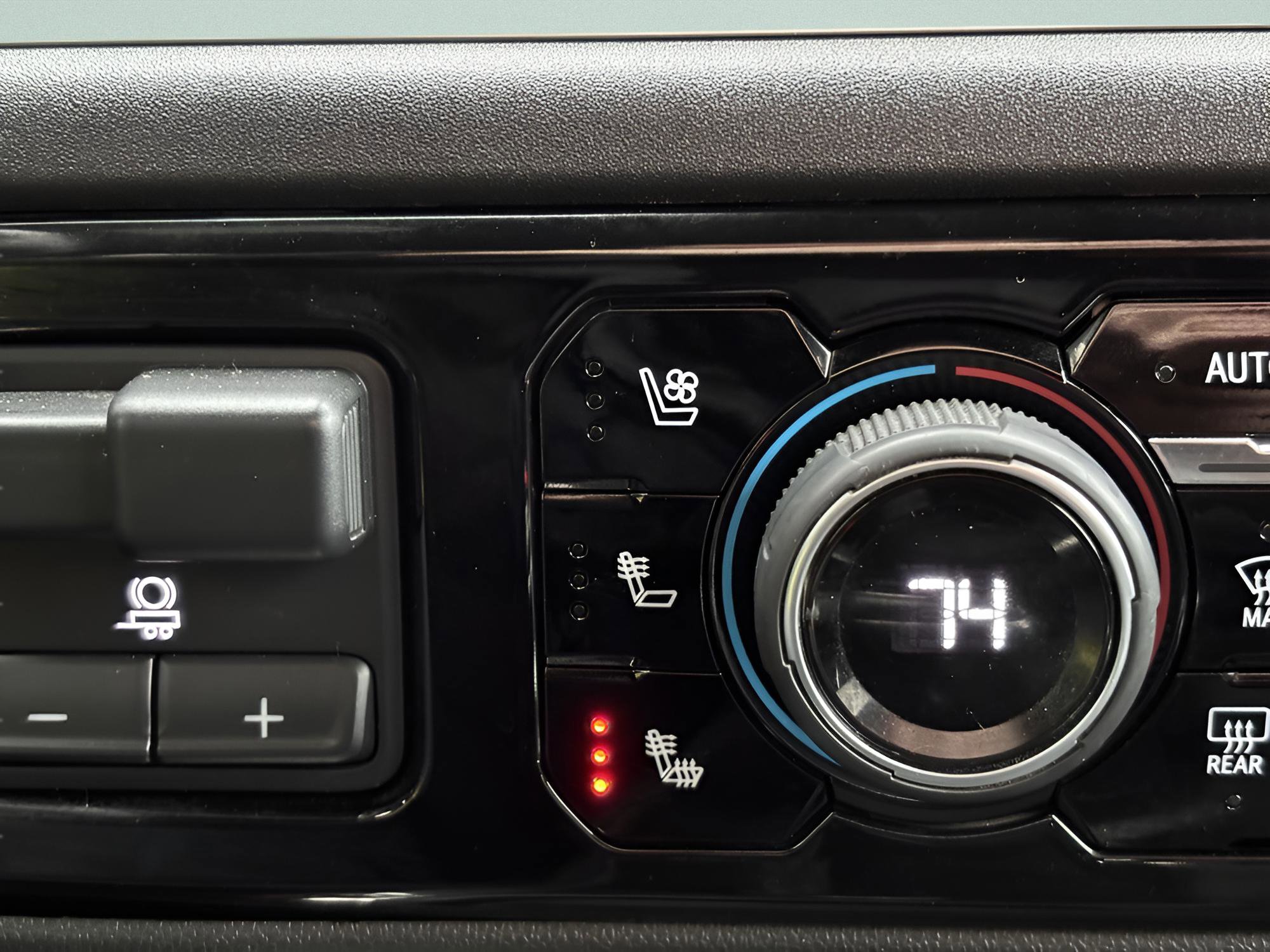 Used 2022 Chevrolet Silverado 1500 High Country image 55