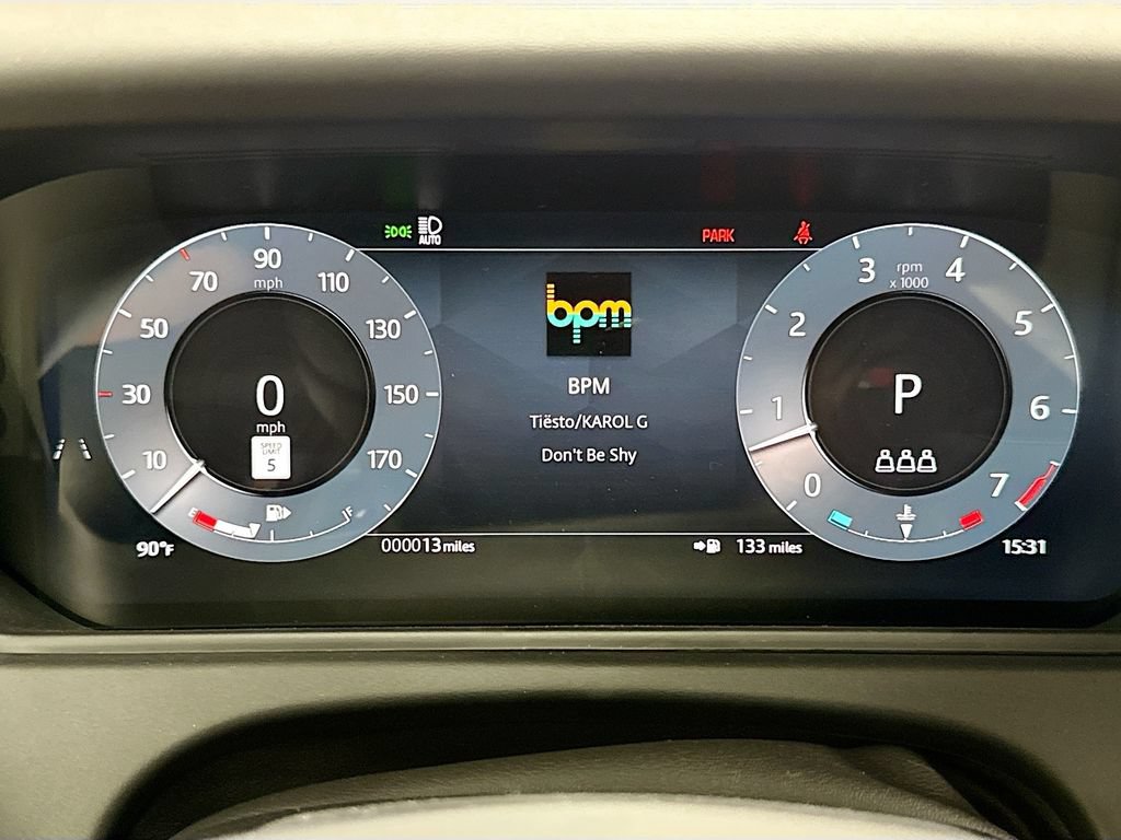 Certified 2026 Land Rover Range Rover Velar Dynamic SE AWD/4WD image 34