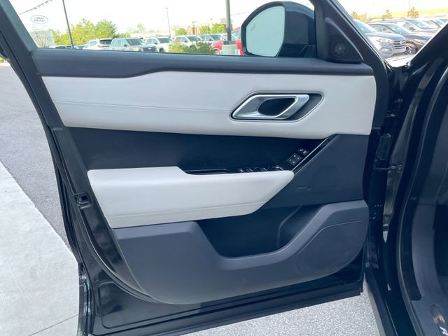 Used 2020 Land Rover Range Rover Velar R-Dynamic S image 10