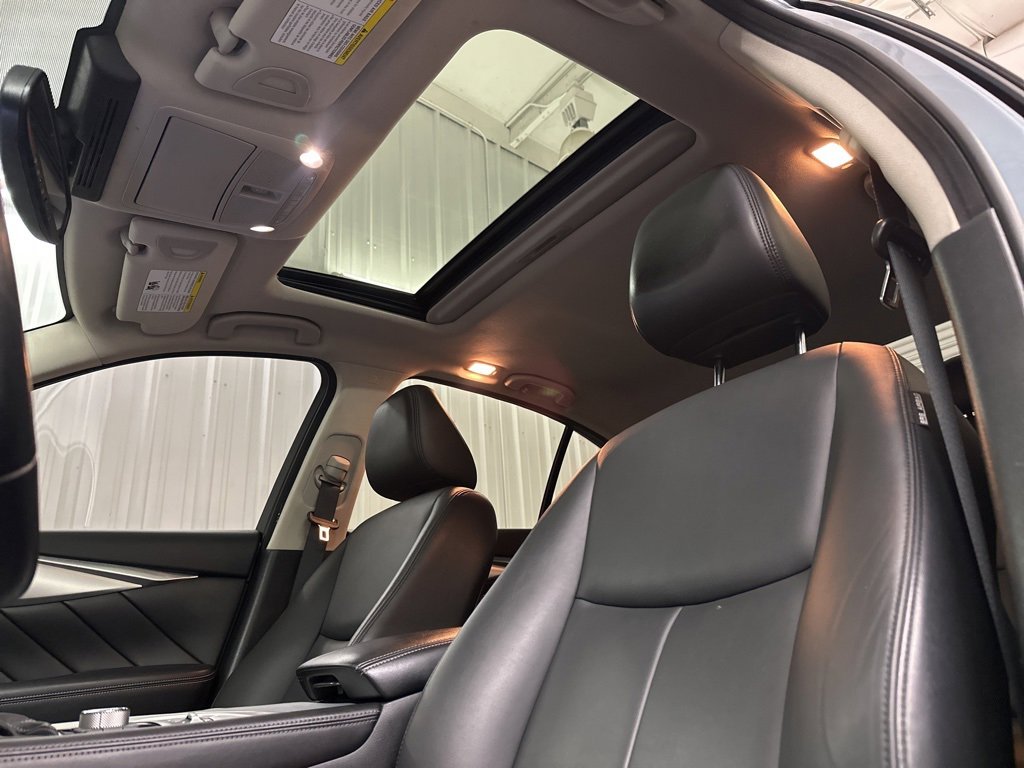 Used 2019 INFINITI Q50 Luxe image 13