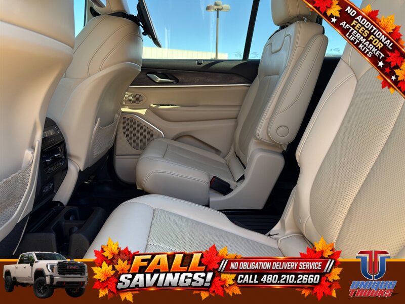 Used 2022 Jeep Grand Cherokee L Limited w/ Luxury Tech Group II AWD/4WD image 22