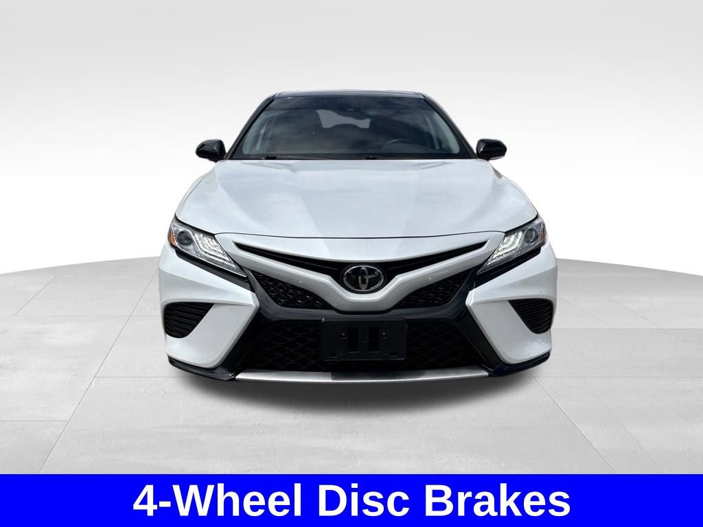 Used 2020 Toyota Camry XSE image 9