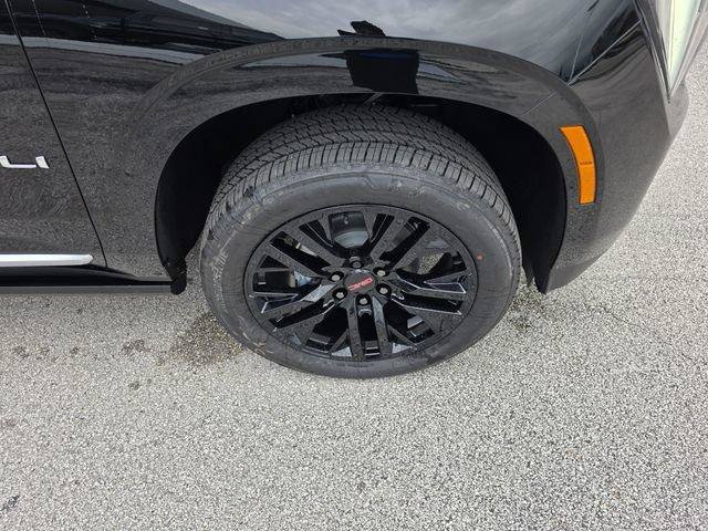 New 2026 GMC Yukon XL Denali w/ Sun & Power Step Package AWD/4WD image 13