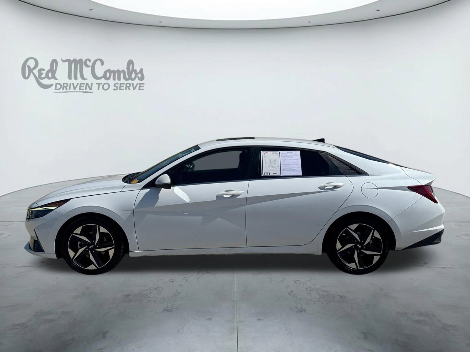 Used 2021 Hyundai Elantra Limited w/ Cargo Package image 2