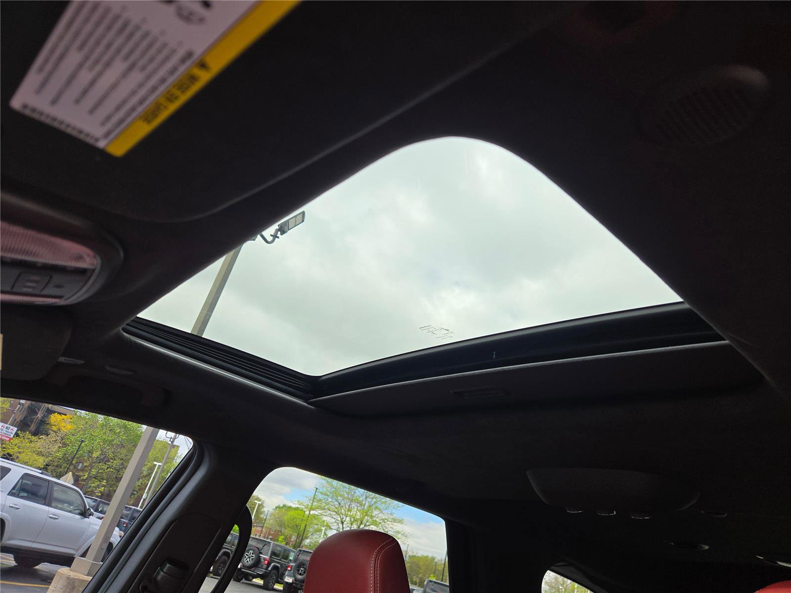 Used 2023 Dodge Durango SRT Hellcat AWD/4WD image 29