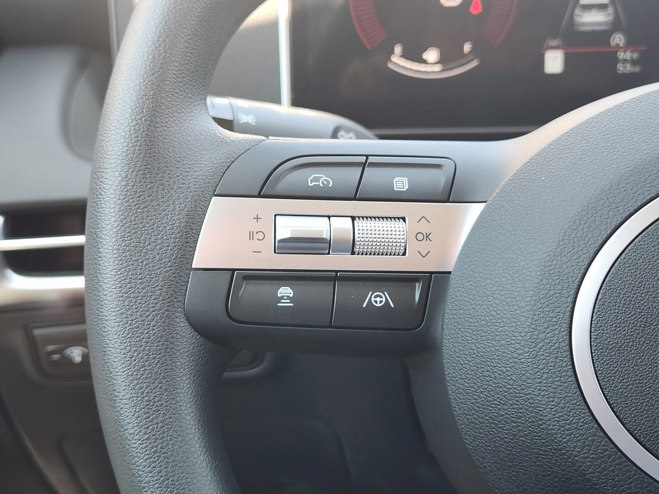 Certified 2026 Hyundai Tucson SE FWD image 27