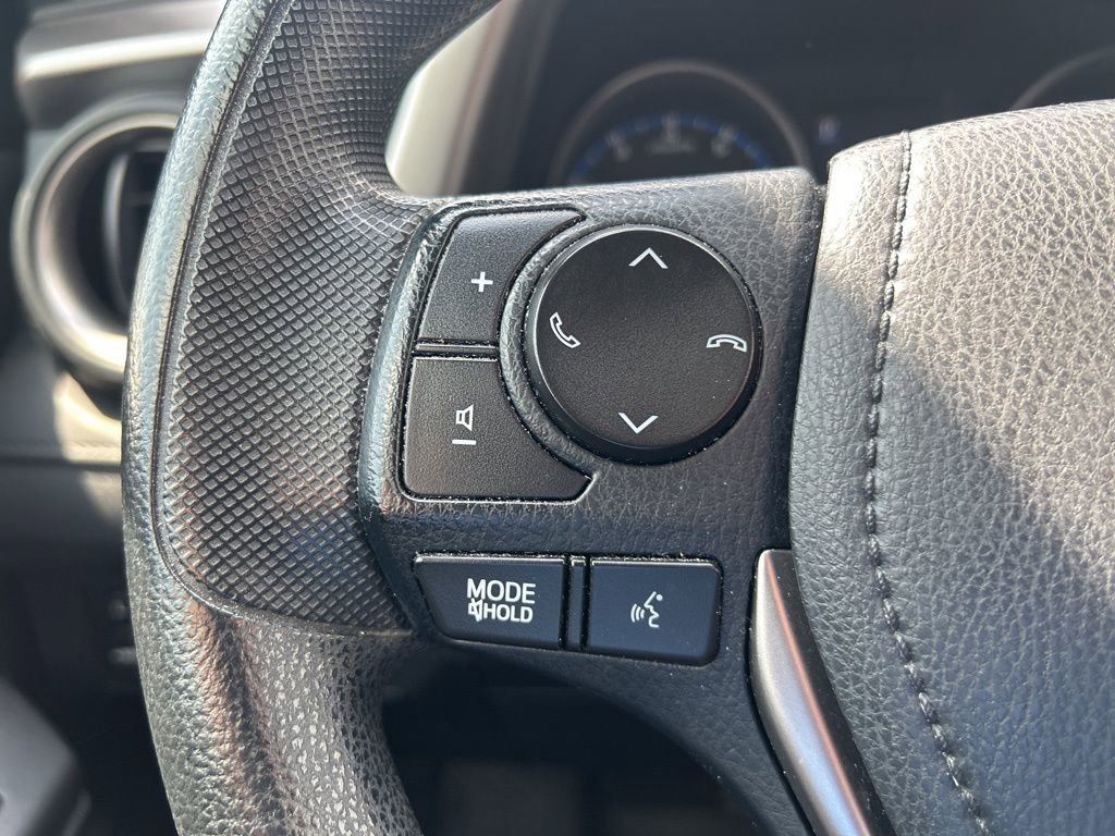 Used 2018 Toyota RAV4 LE w/ All Weather Liner Package AWD/4WD image 15