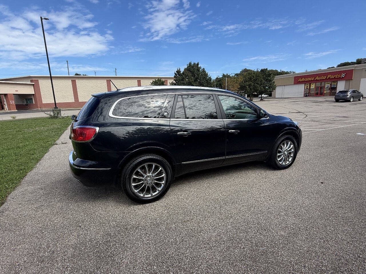 Used 2014 Buick Enclave Leather AWD/4WD image 4