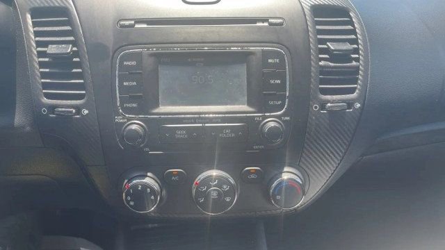 Used 2016 Kia Forte Koup EX FWD image 20
